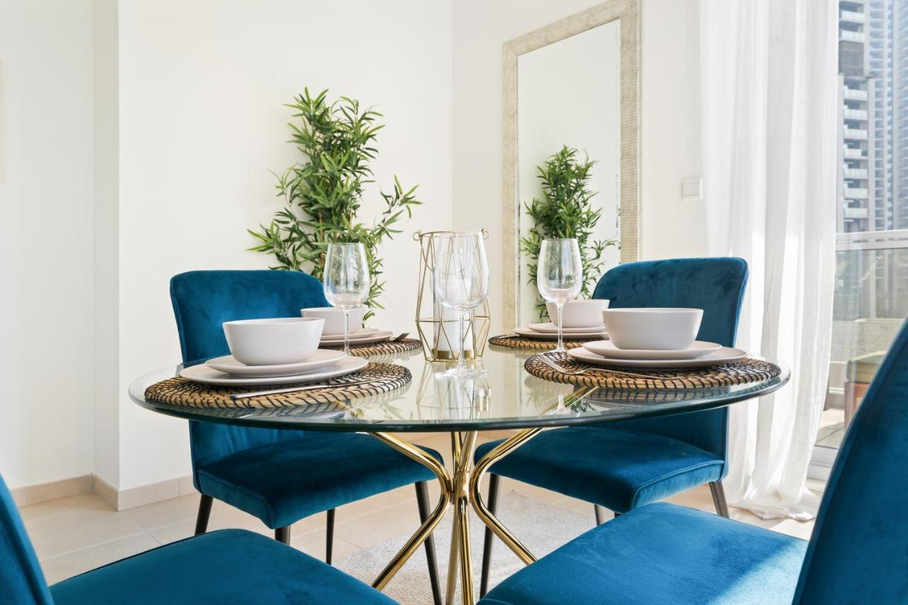 Stylish Apartment With Partial Burj Khalifa View Dubai Exteriör bild