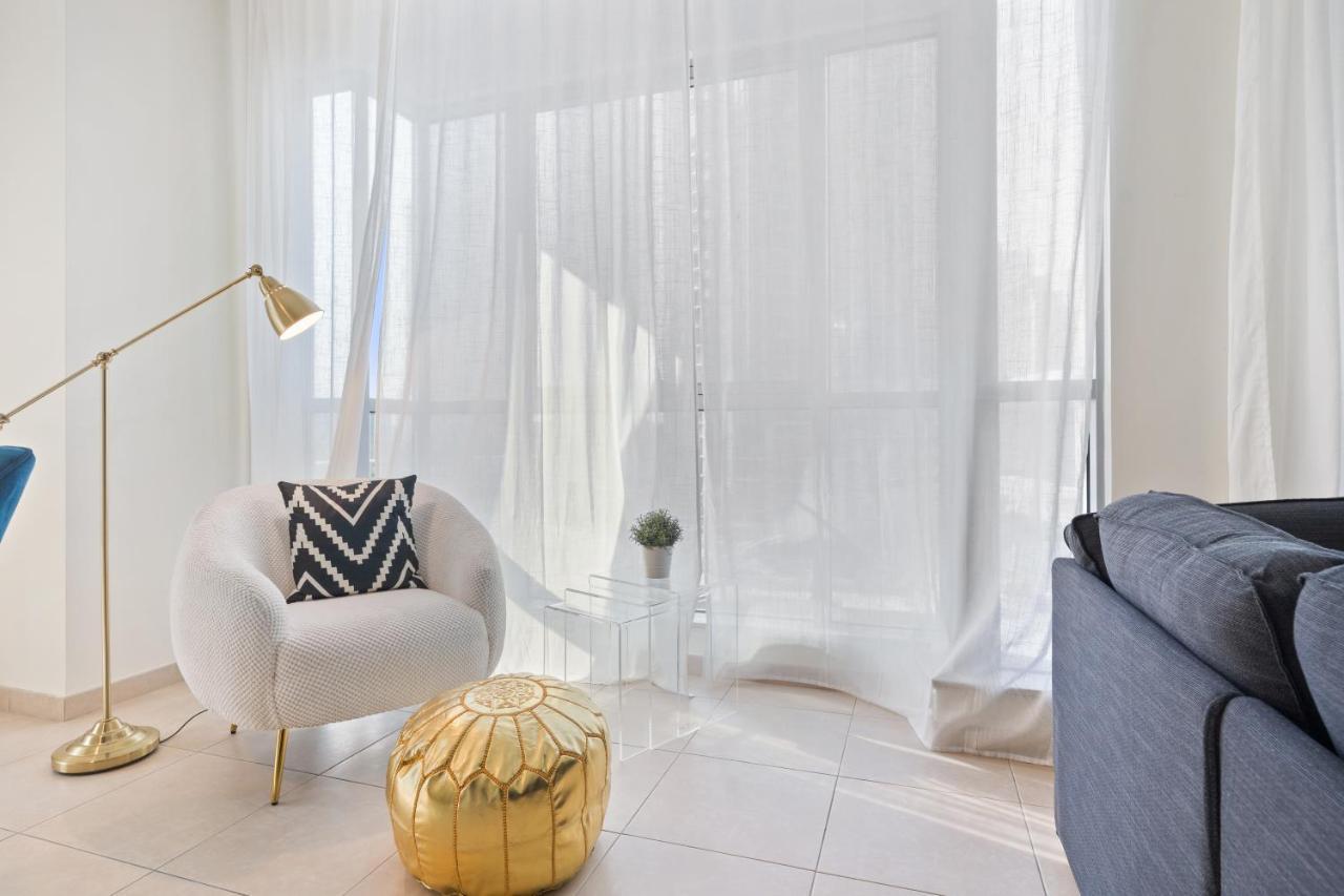 Stylish Apartment With Partial Burj Khalifa View Dubai Exteriör bild